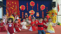 Hình ảnh BÉ ĐÓN XUÂN 2024