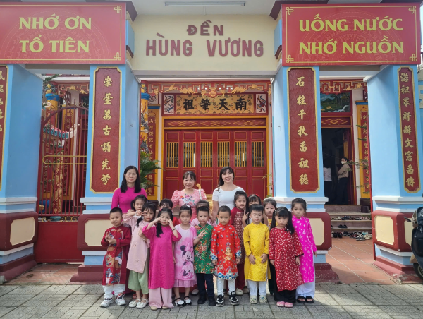 DÂNG HƯƠNG ĐỀN HÙNG
