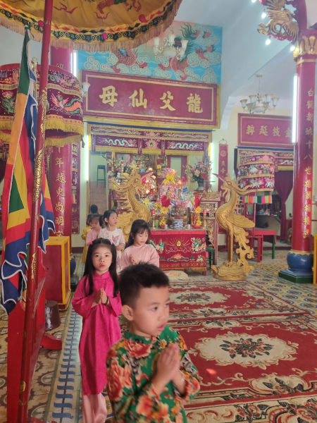 DÂNG HƯƠNG ĐỀN HÙNG