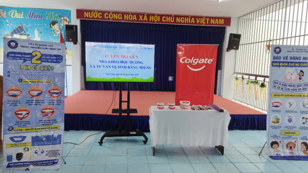 TUYÊN TRUYỀN NHA KHOA HỌC ĐƯỜNG VÀ TƯ VẤN VỆ SINH RĂNG MIỆNG